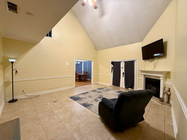 1281 Elks Lake Rd., Hattiesburg, MS 39401