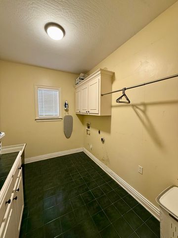 1281 Elks Lake Rd., Hattiesburg, MS 39401