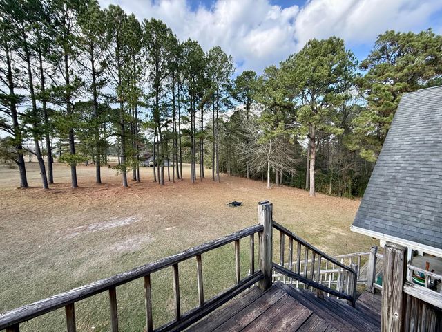 1281 Elks Lake Rd., Hattiesburg, MS 39401