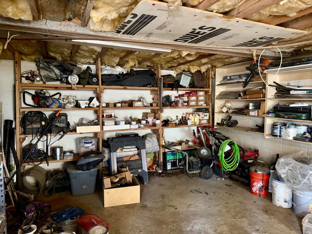 1281 Elks Lake Rd., Hattiesburg, MS 39401