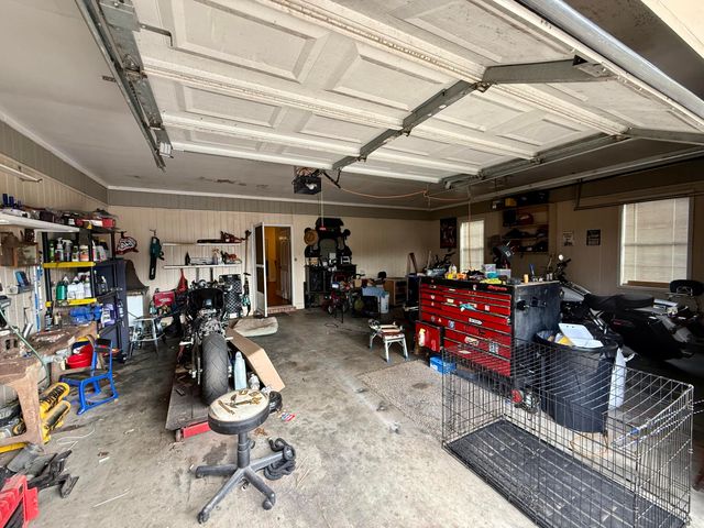 1281 Elks Lake Rd., Hattiesburg, MS 39401