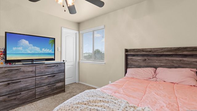 1015 TIGER PATH, San Antonio, TX 78251