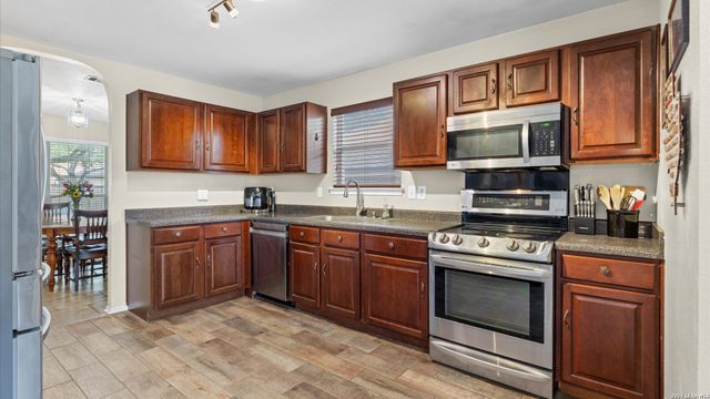 1015 TIGER PATH, San Antonio, TX 78251
