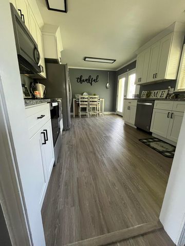 6740 Greenfield Drive, Paducah, KY 42003