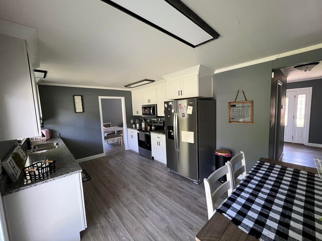 6740 Greenfield Drive, Paducah, KY 42003