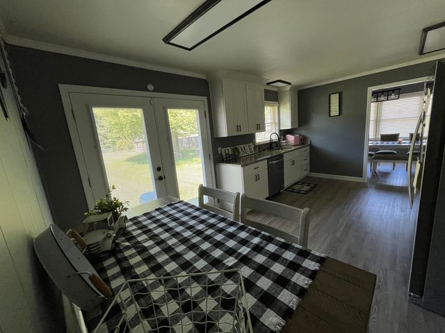 6740 Greenfield Drive, Paducah, KY 42003