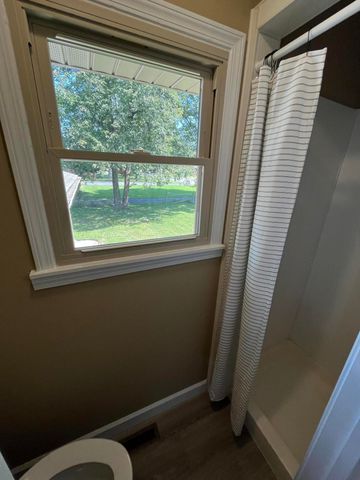 6740 Greenfield Drive, Paducah, KY 42003