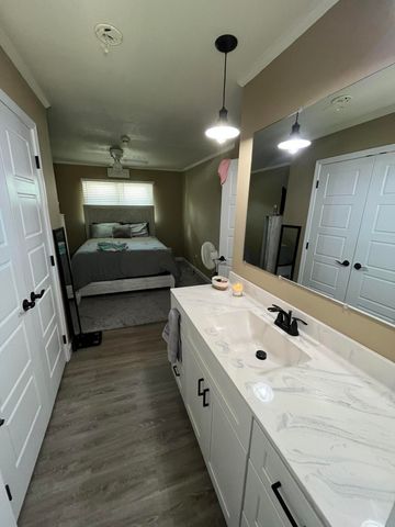 6740 Greenfield Drive, Paducah, KY 42003