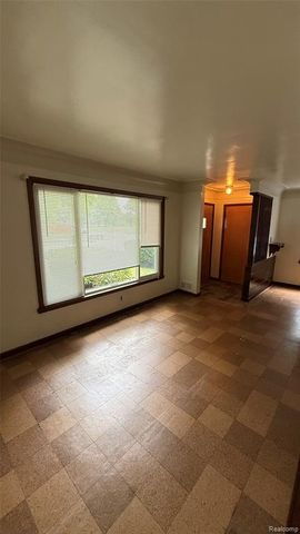17009 Arlington Ave, Allen Park, MI 48101