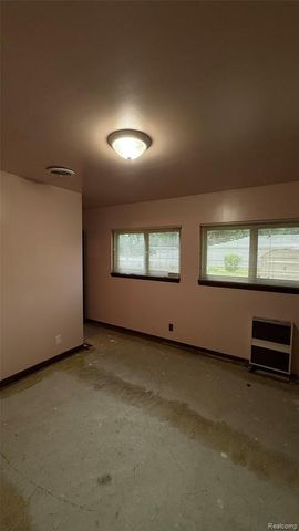 17009 Arlington Ave, Allen Park, MI 48101
