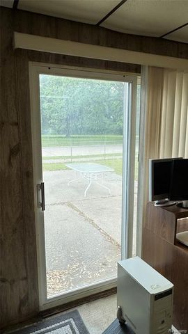 17009 Arlington Ave, Allen Park, MI 48101
