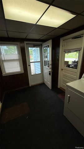 17009 Arlington Ave, Allen Park, MI 48101
