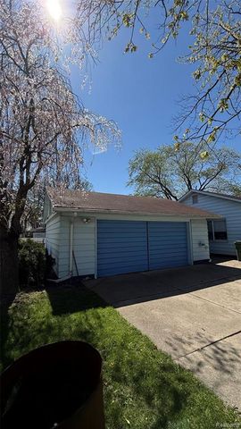 17009 Arlington Ave, Allen Park, MI 48101