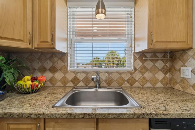 525 73RD AVE 5, St Pete Beach, FL 33706