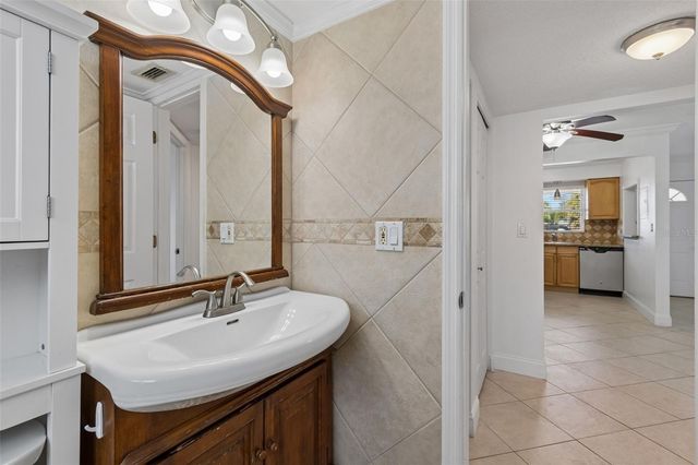 525 73RD AVE 5, St Pete Beach, FL 33706