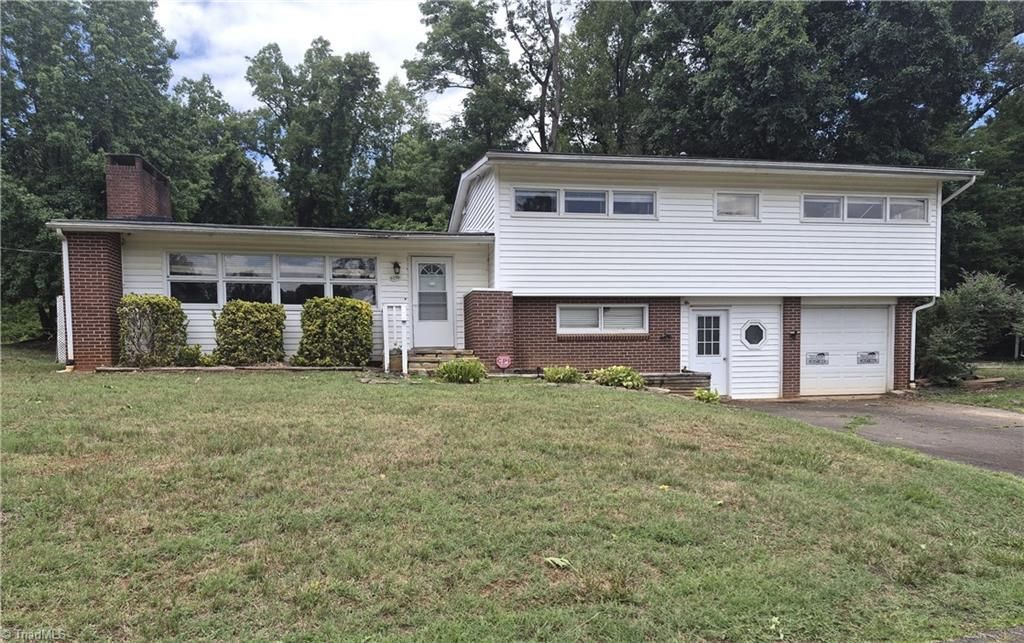 6230 Stanleyville Drive, Rural Hall, NC 27045