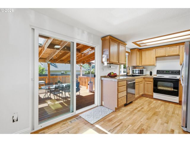 17811 Se COOK St, Milwaukie, OR 97267