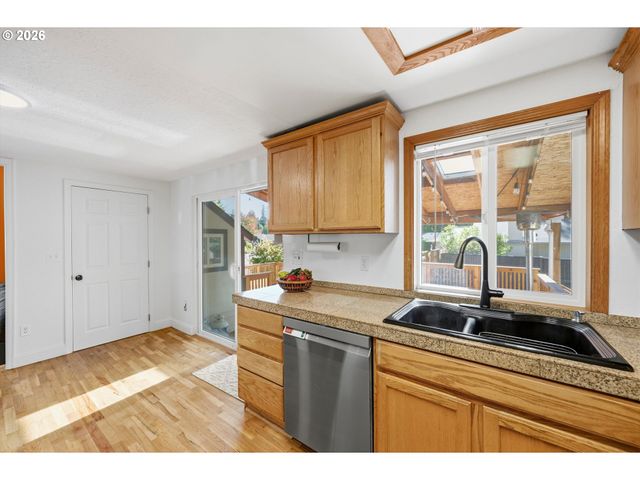 17811 Se COOK St, Milwaukie, OR 97267