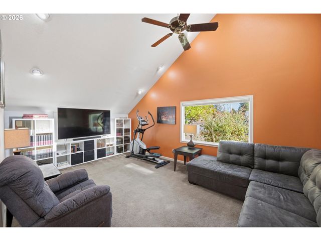 17811 Se COOK St, Milwaukie, OR 97267