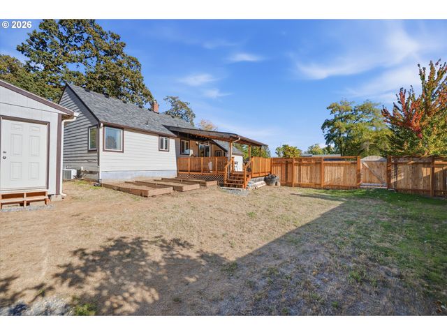 17811 Se COOK St, Milwaukie, OR 97267
