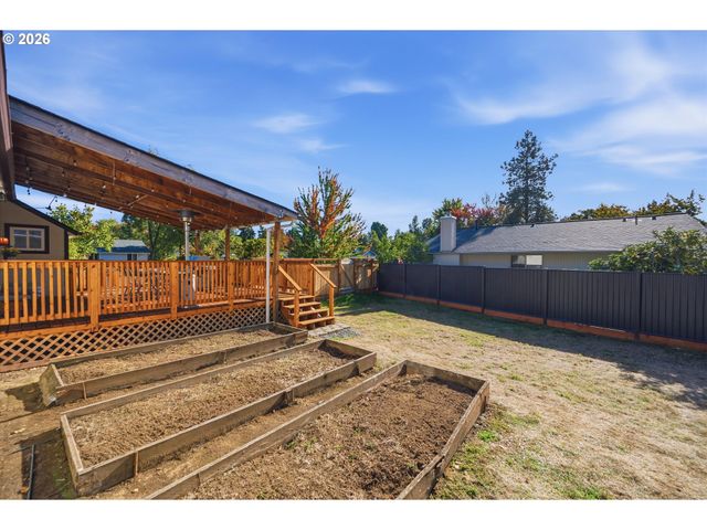 17811 Se COOK St, Milwaukie, OR 97267