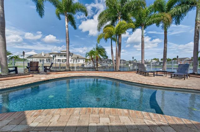 5722 SEA TROUT PLACE, Apollo Beach, FL 33572