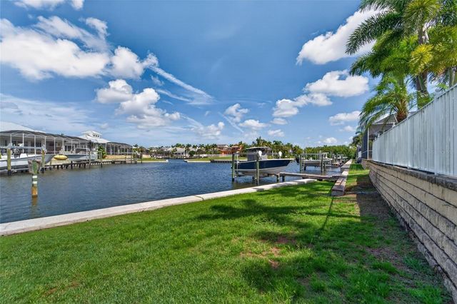 5722 SEA TROUT PLACE, Apollo Beach, FL 33572
