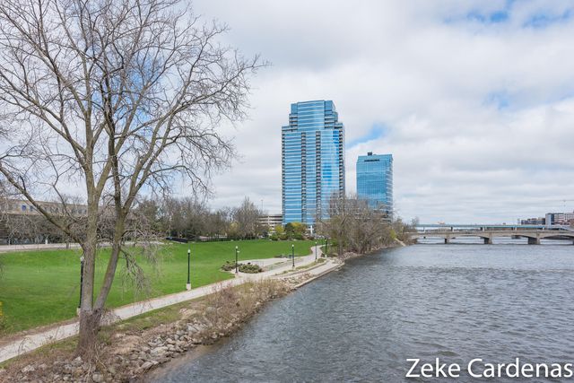 335 Bridge Street Nw 901, City Of Grand Rapids, MI 49504