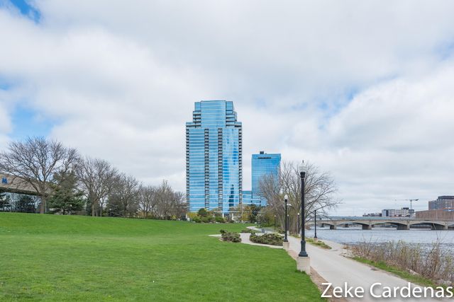 335 Bridge Street Nw 901, City Of Grand Rapids, MI 49504
