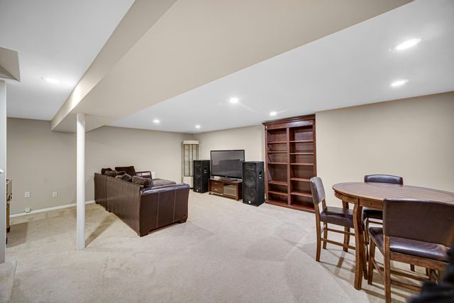 9418 Cleveland Street, Crown Point, IN 46307