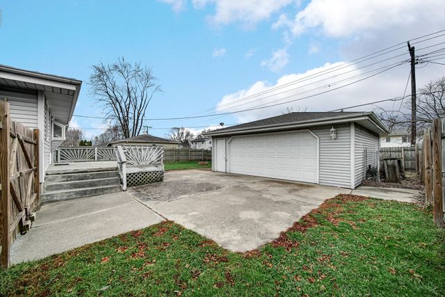 9418 Cleveland Street, Crown Point, IN 46307