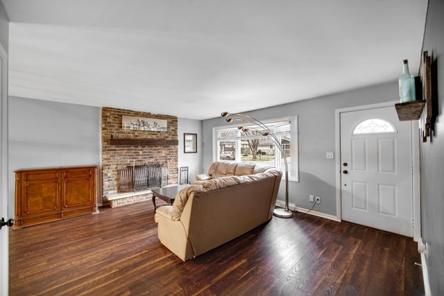 9418 Cleveland Street, Crown Point, IN 46307