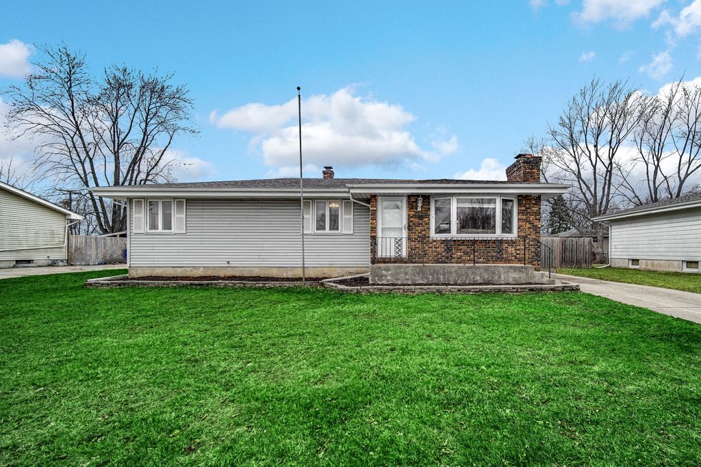 9418 Cleveland Street, Crown Point, IN 46307