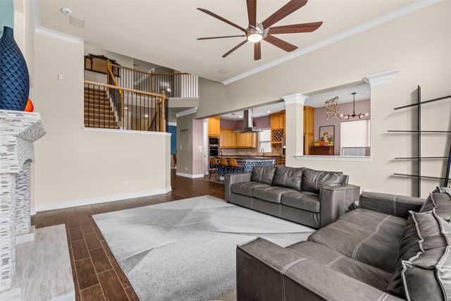 1005 High Hawk Trail, Euless, TX 76039