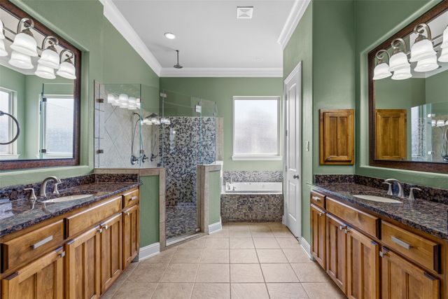 1005 High Hawk Trail, Euless, TX 76039