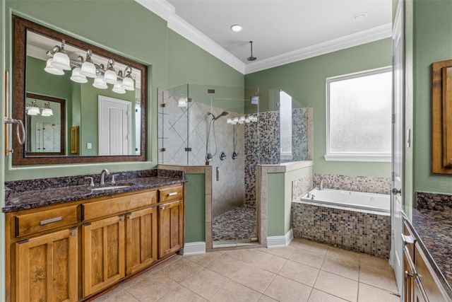 1005 High Hawk Trail, Euless, TX 76039