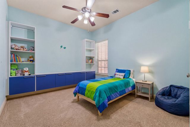 1005 High Hawk Trail, Euless, TX 76039