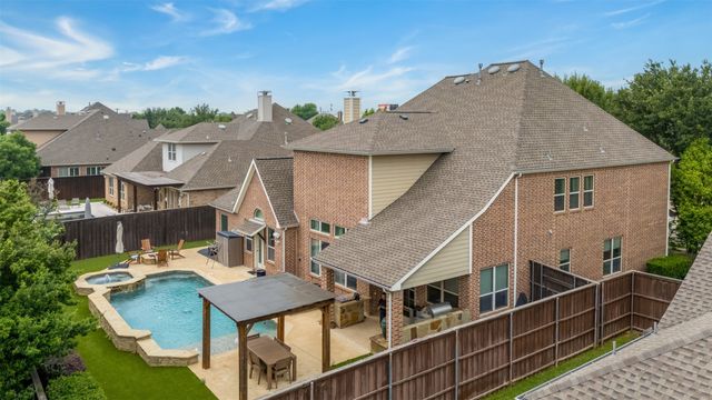 1005 High Hawk Trail, Euless, TX 76039