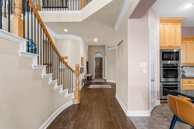 1005 High Hawk Trail, Euless, TX 76039