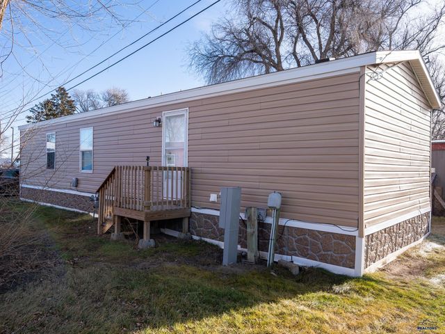 1515 E ST PATRICK, Rapid City, SD 57701