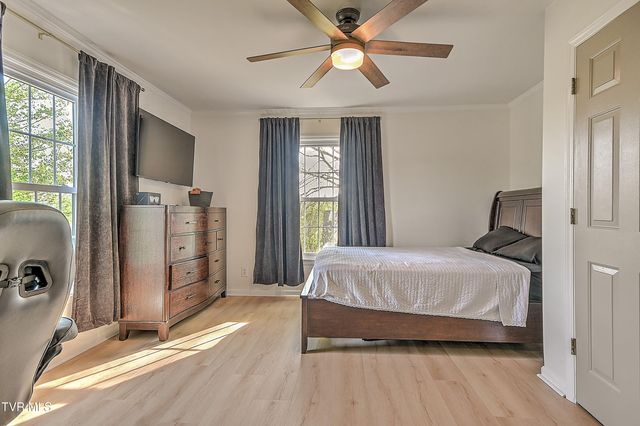 1420 Ruthbrooke Drive, Mount Carmel, TN 37645