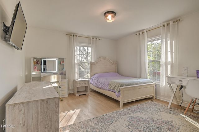 1420 Ruthbrooke Drive, Mount Carmel, TN 37645