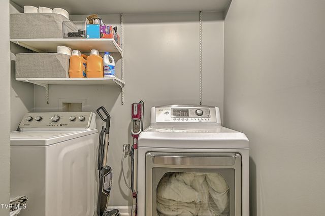 1420 Ruthbrooke Drive, Mount Carmel, TN 37645