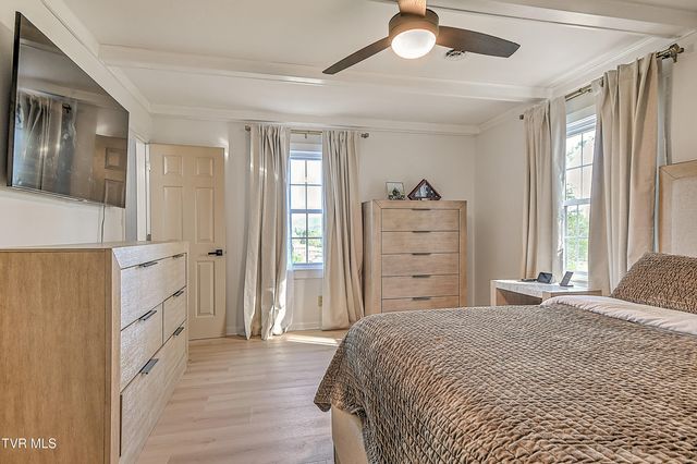 1420 Ruthbrooke Drive, Mount Carmel, TN 37645