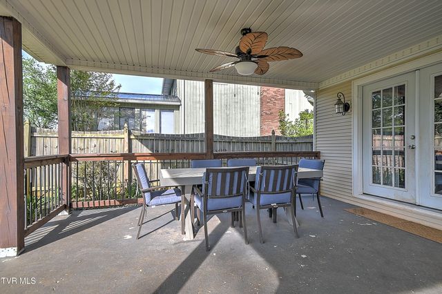 1420 Ruthbrooke Drive, Mount Carmel, TN 37645