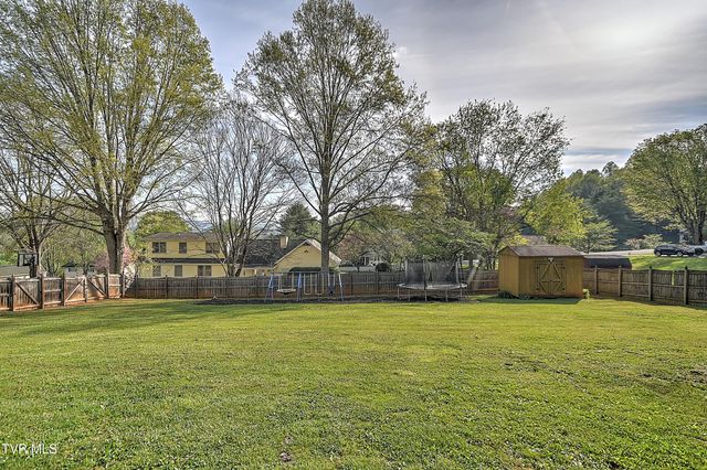 1420 Ruthbrooke Drive, Mount Carmel, TN 37645