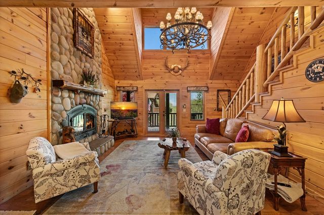 245 Davenport Mountain Road, Blue Ridge, GA 30513