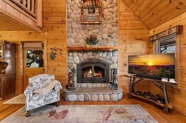 245 Davenport Mountain Road, Blue Ridge, GA 30513