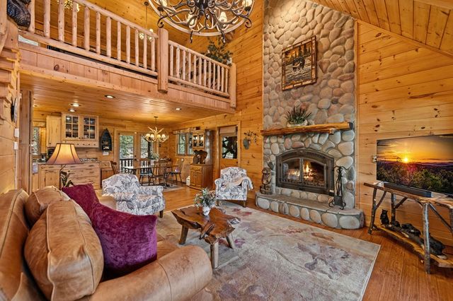 245 Davenport Mountain Road, Blue Ridge, GA 30513