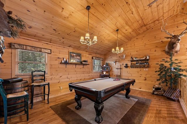 245 Davenport Mountain Road, Blue Ridge, GA 30513